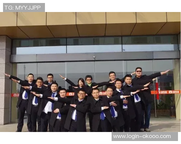 三口队与甲府队的激烈对决展现足球魅力与团队精神的完美结合